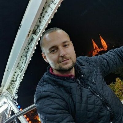 András