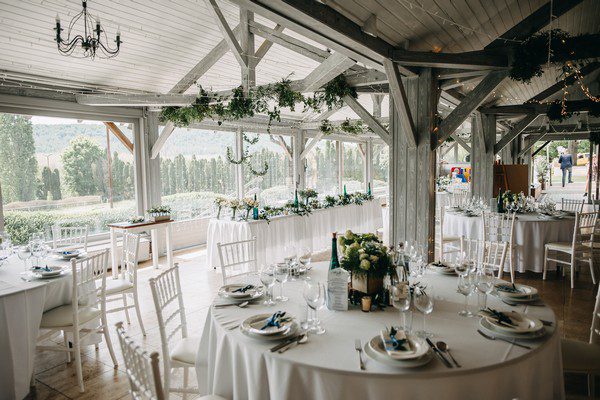 Ceremónia a budai hegytetőn